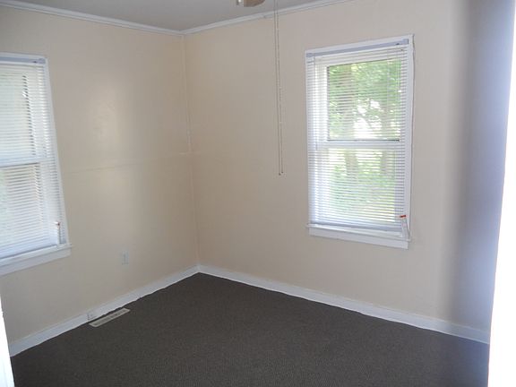 5th image of 621 Concord Ave