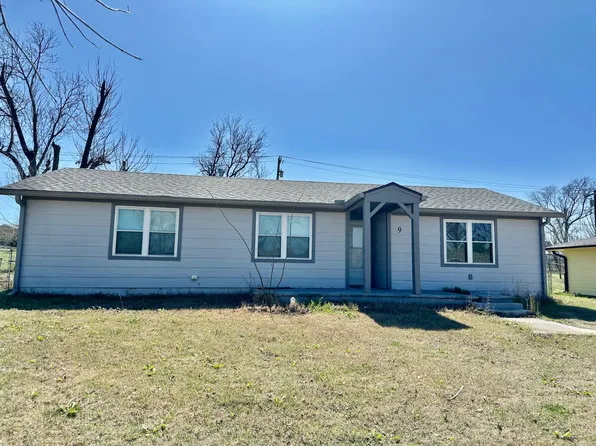 9 E Norma Ave, Sulphur, OK 73086