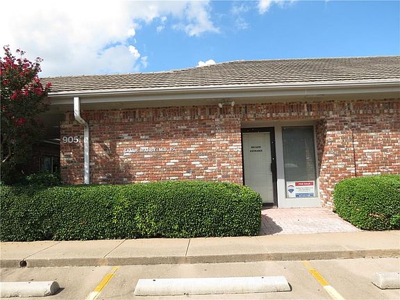 2nd image of 905 Medical Centre Dr