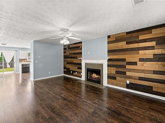 3rd image of 104 Jameston Dr