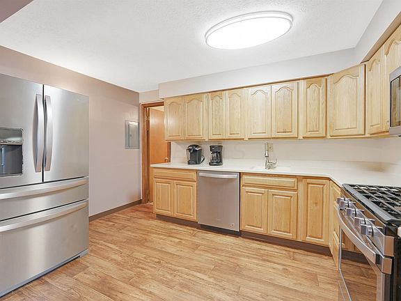 2nd image of 1767 Stouder Dr