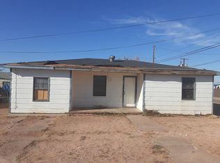 108 W 12th St, Crane, TX 79731