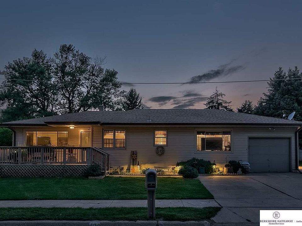 1st image of 604 Apache Dr