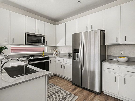 5th image of 5059 N Walden Way