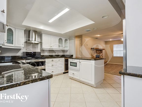 5th image of 848 Benchwood Ct