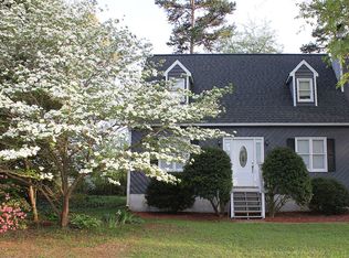 962 Ridgeview Ave, Winston Salem, NC 27127