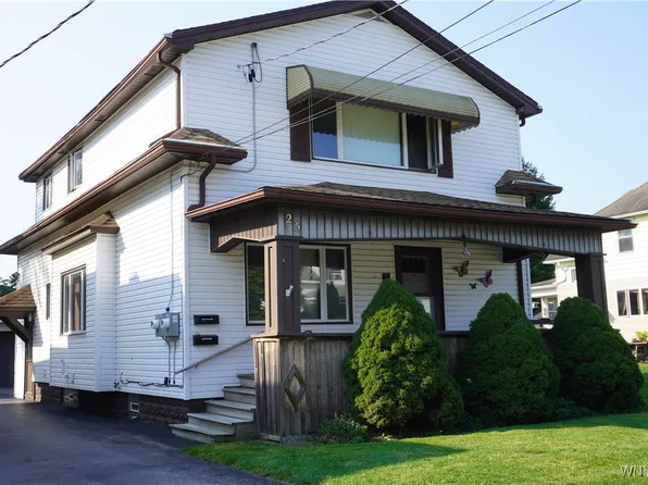 25 Hawro Pl, Depew, NY 14043