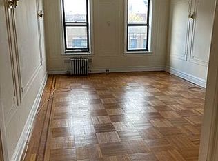 200 E 19th St APT 3A, Brooklyn, NY 11226