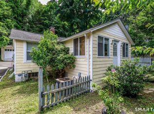 70 Dodgingtown Rd, Bethel, CT 06801