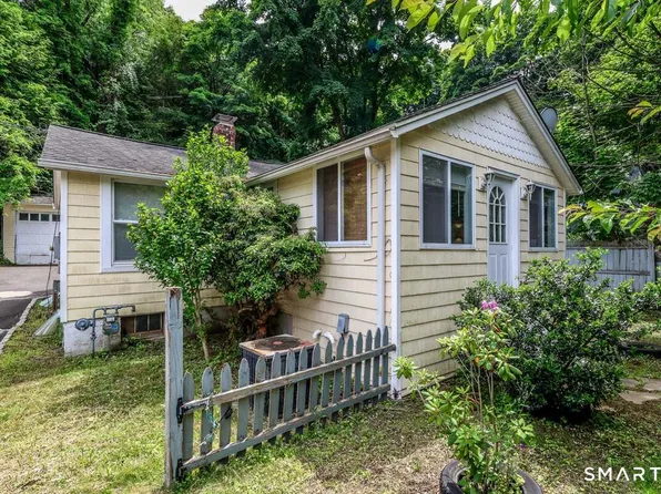 70 Dodgingtown Road, Bethel, CT 06801