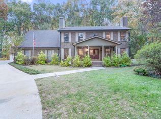 1990 Sourwood Dr, Dalton, GA 30720