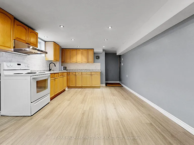 33 Robbinstone Dr #BASEMENT — Photo 13