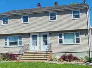 8-10 Bertha Cir, Billerica, MA 01821