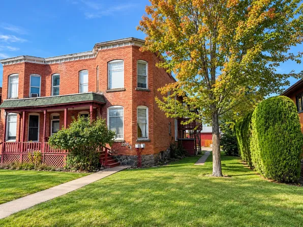 226 S 3rd St W, Missoula, MT 59801