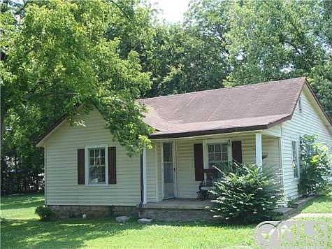 1st image of 411 Fairview Dr