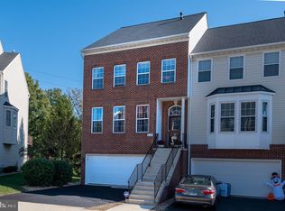 5155 Ballycastle Cir, Alexandria, VA 22315