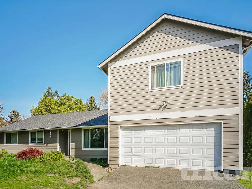 1457 NE 12th Ave