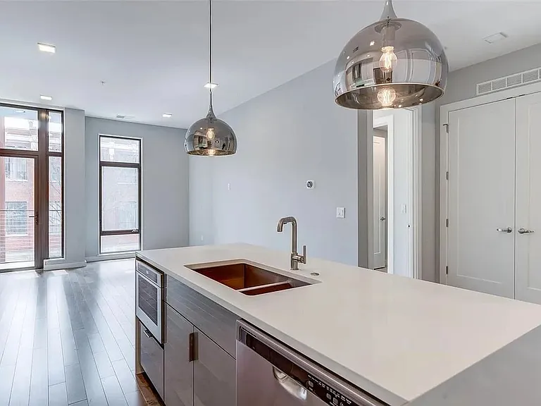 4101 Laclede Ave #312 — Photo 20
