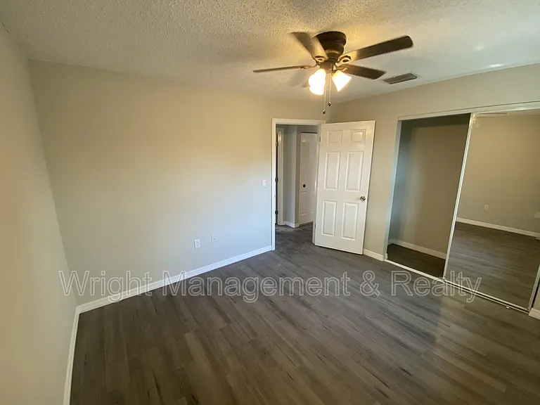 3544 Martell St — Photo 11