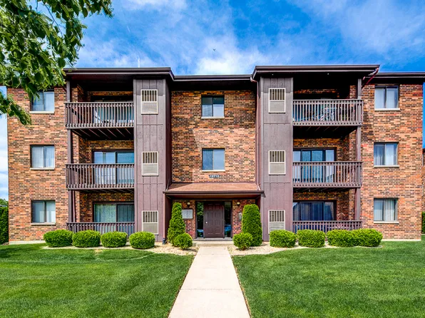 15706 Peggy Ln #3, Oak Forest, IL 60452