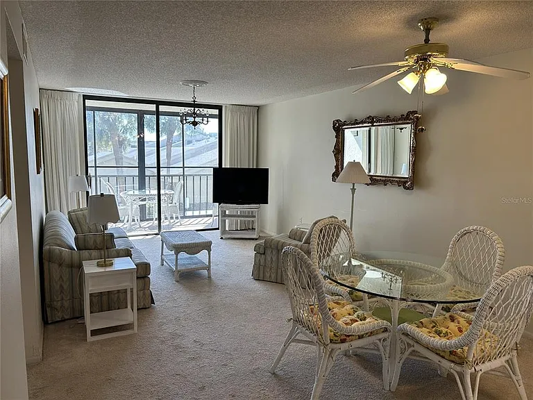1316 Pasadena Ave S #202 — Photo 11