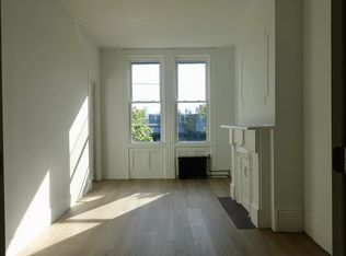 652 Leonard St APT 2, Brooklyn, NY 11222