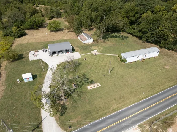 171 Schaper Rd, Foristell, MO 63348