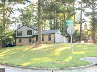 9010 Raven Dr, Jonesboro, GA 30238