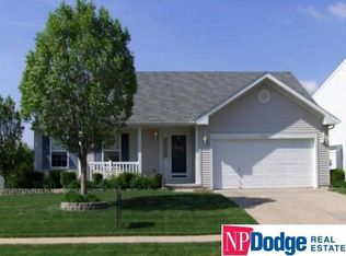 14841 Spaulding St, Omaha, NE 68116