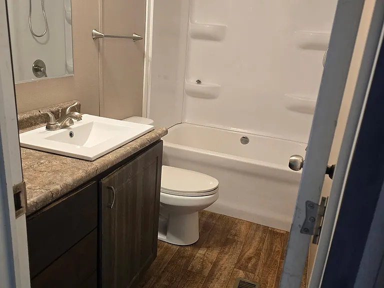 216 Holton Ln — Photo 11