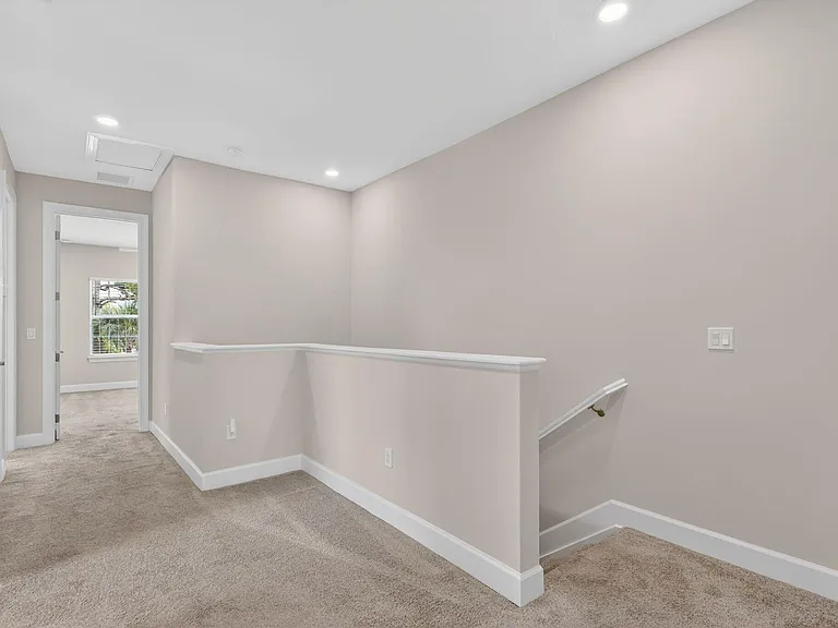 1887 SE Ocean Cove Way — Photo 18