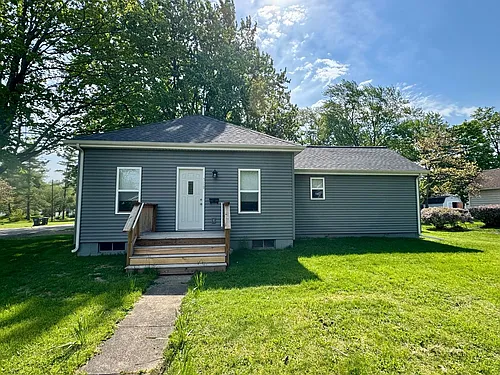 308 N Elm St Photo 1