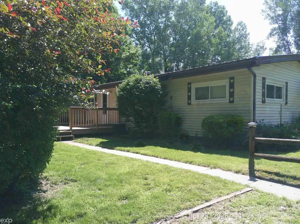 4707 Dixon Rd, Caro, MI 48723