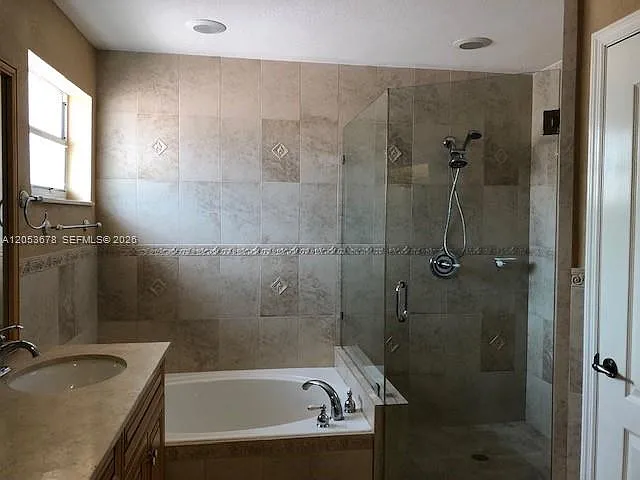 5273 NW 113th Ave — Photo 15