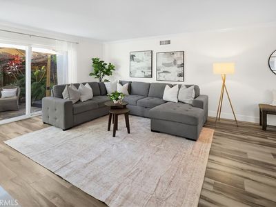 1111 E 1st St, Tustin, CA, 92780