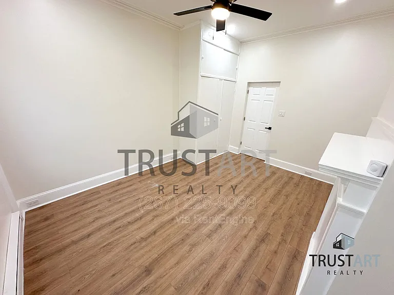 4633 Penn St #1 — Photo 9