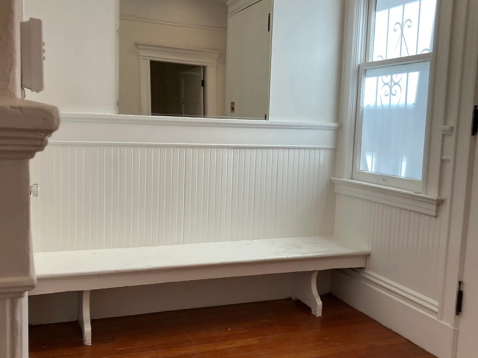 3 bed, 1250 sqft, $6,395 — Photo 3