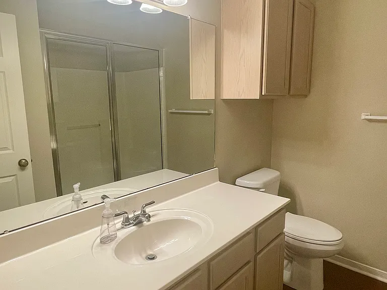 108 Versailles St — Photo 5