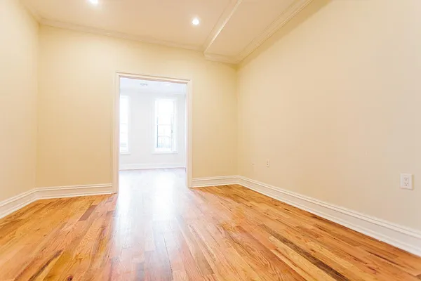 Rented by MySpaceNYC | media 19