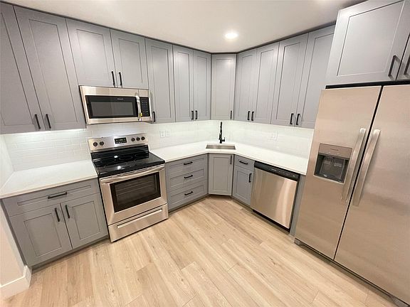 4th image of 6100 Falls Circle Drive #101