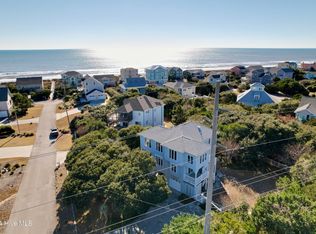 105 Howe St, Emerald Isle, NC 28594