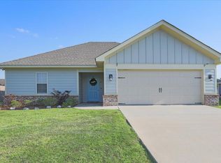 13 W Locust, Sumrall, MS 39482