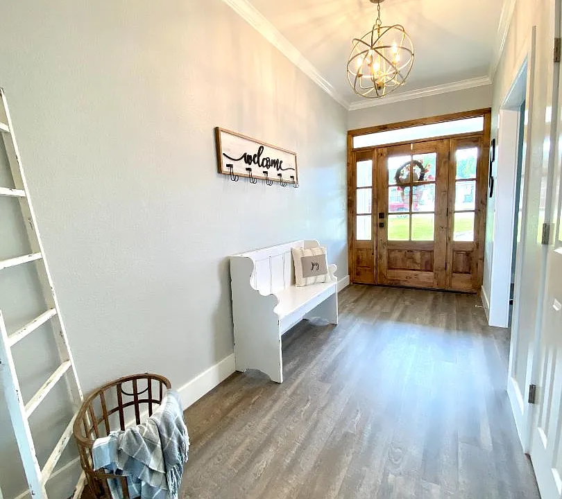 110 Honeysuckle Ct