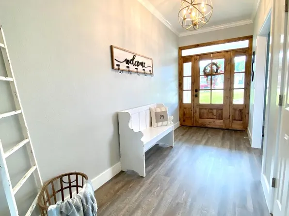 110 Honeysuckle Ln, Lufkin, TX 75904