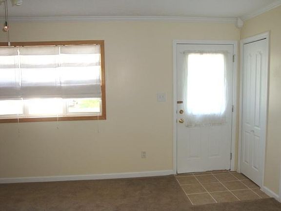 3rd image of 99 Dellwood Dr
