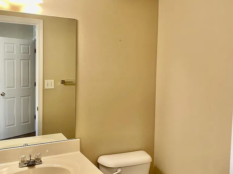 194 Mulberry Cir #1 — Photo 5