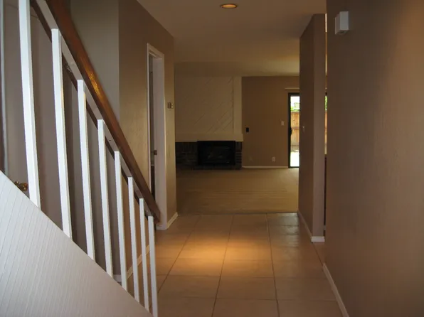 6025 Halleck Pl, Stockton, CA 95219