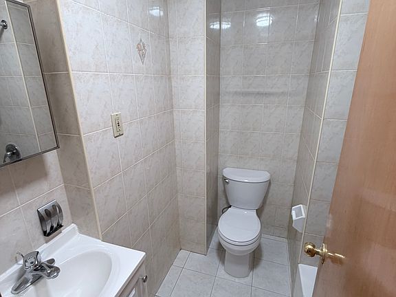5th image of 95 Pitt St #1