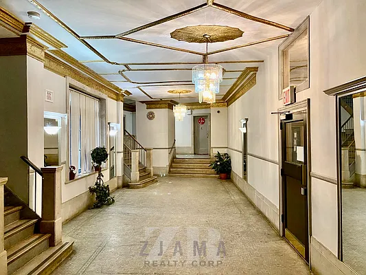 Rented by Zjama Realty Corp | media 7