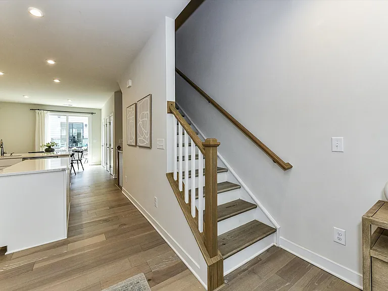 408 Tristram Ln — Photo 12
